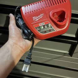 Milwaukee M12 charger