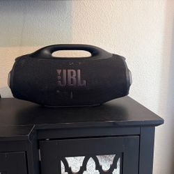 JBL speaker