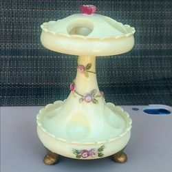 WAMSUTTA Vintage rose ceramic toothbrush holder