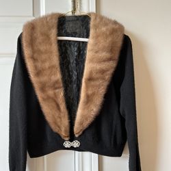 BLACK CASHMERE SWEATER WITH MINK COLLAR