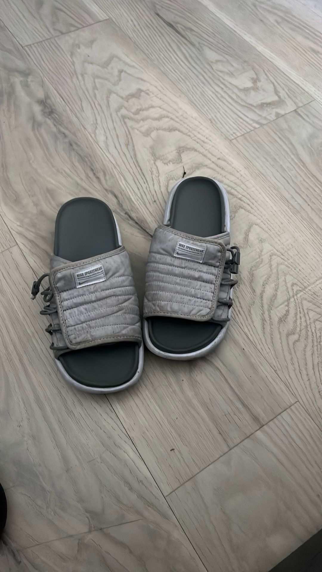 Nike slides size 9