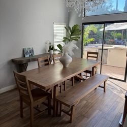 High-End Pottery Barn Dining Table Set – Farmhouse Style – Local Pickup