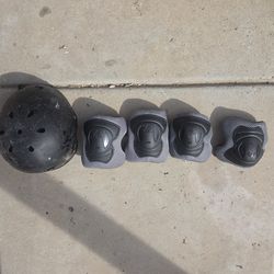 Bike pads and helmet