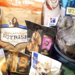 Lot's Of Good Quality Brand Name dog Food 