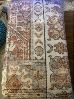 New!✨ 10x14 vintage floral boho washable rug. Retails for $180