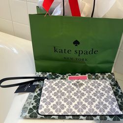 Kate Spade Wristlet 