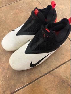 Nike Phantom Venom white and black football boots #football #cleats