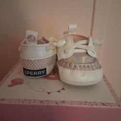 Babygirl Infant Sperrys Size 1