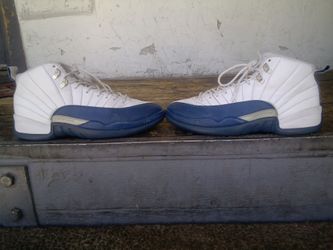 Jordan 12s french blue size 10.5