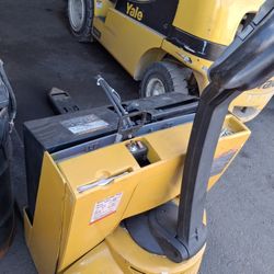 Toyota Pallet Jack