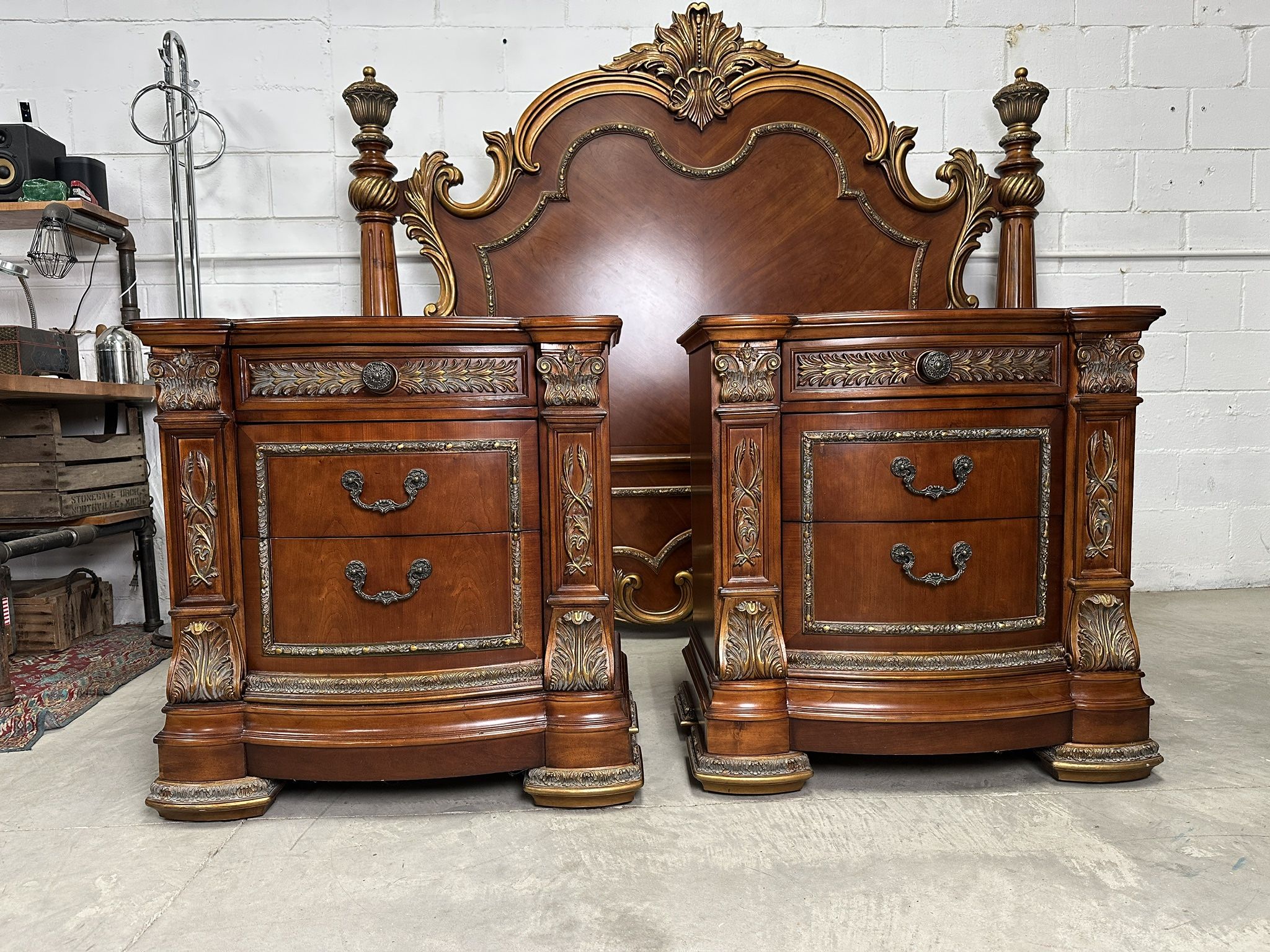 Vintage Pulaski Cherry Finish Royale Regal King Size Antique French Rococo Bedroom Set - Bedframe & 2 Night Stands — Estate Sale Home Furniture Decor