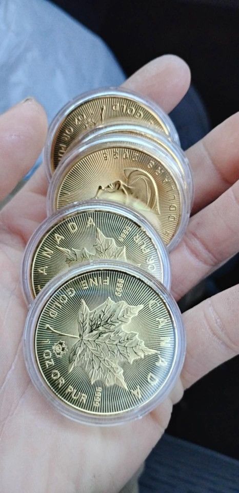 Fine Gold 1oz 9999 Canadian Coin