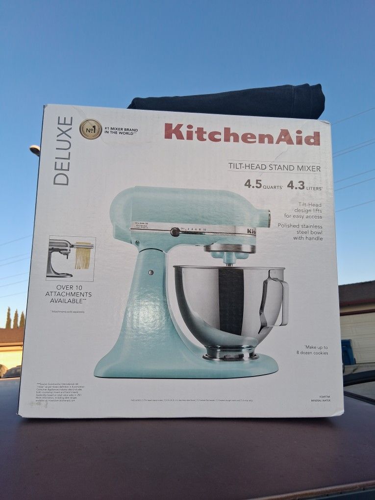 Kitchen Aid 4.5 QUARTS Tilt Head Stand Mixer