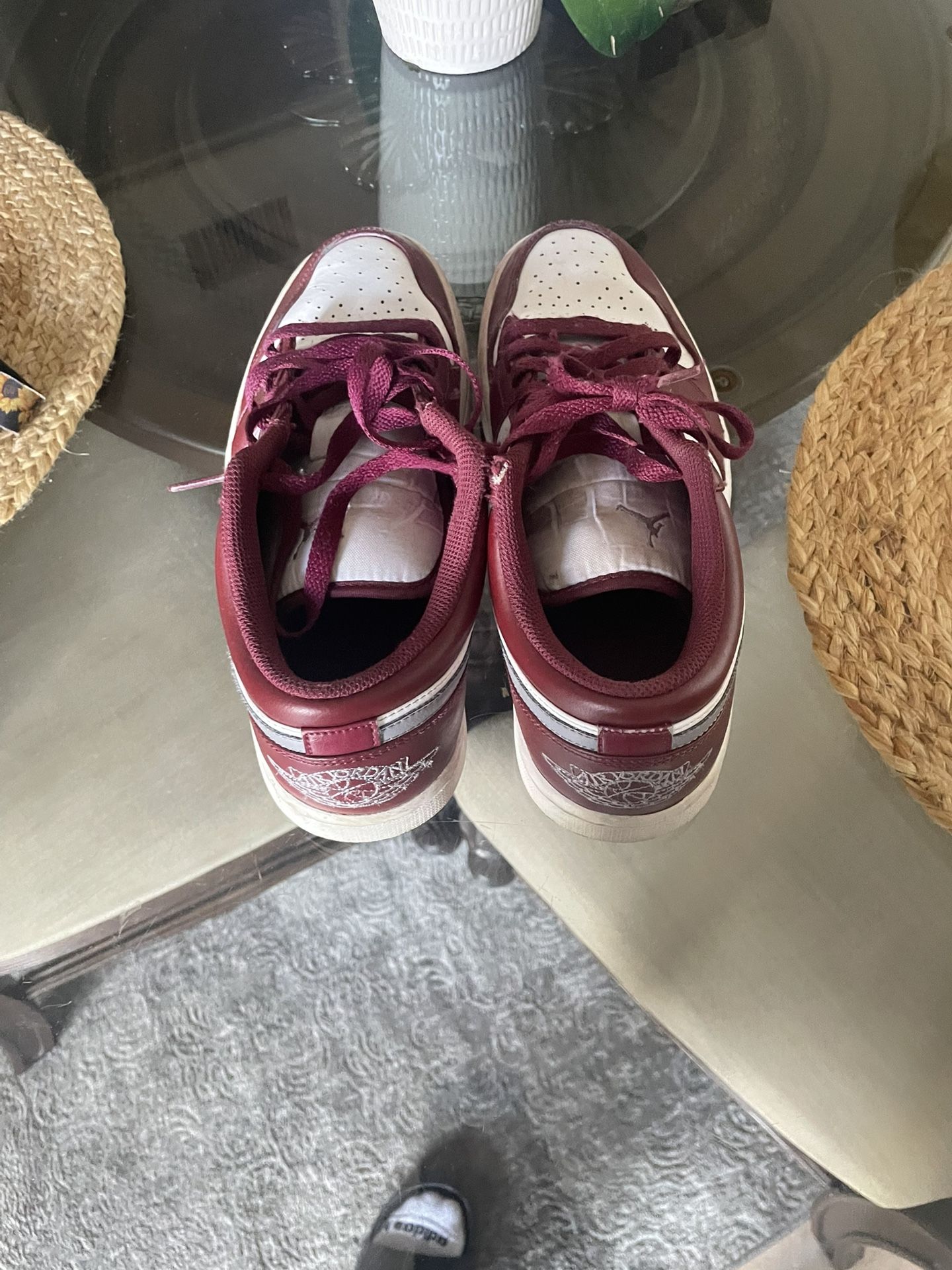 jordan 1 low  White bordeaux (used)