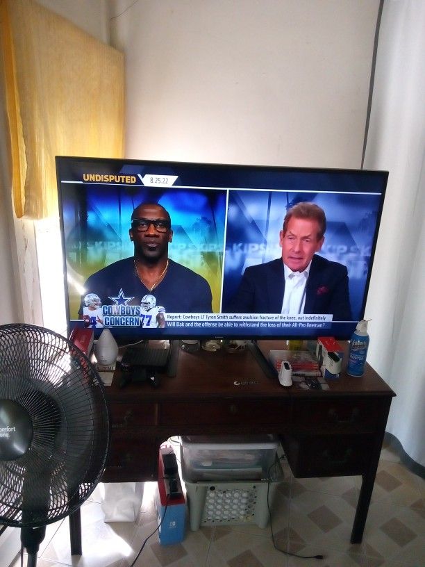 50 Inch Samsung Smart TV FS