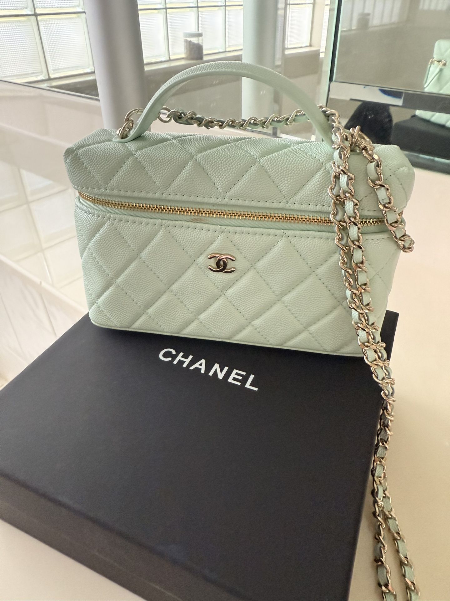 Beautiful Caviar Vanity CC