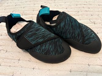 SoleEase Rock Climbing Shoes 8 Women/7  Men