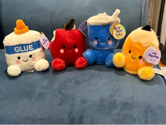 Adorable Palm Pals Set Back to School Collectables Set of 4. Measuring 5 inches. Pencil, Glue, Apple and Travel Mug Stuffed Animals. New with Tags. It