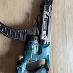 Makita Auto Screw Gun 