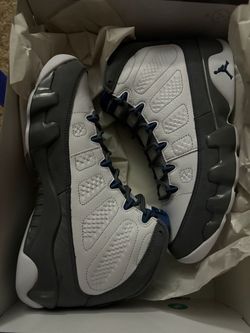 Men size 9