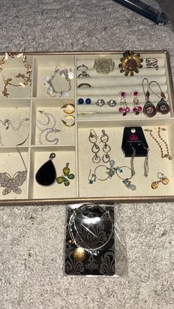 Mixed Jewelry Lot – Earrings, Necklaces, Rings