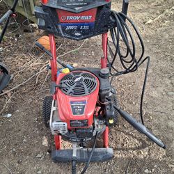 Troy-Bilt 2700 psi pressure washer