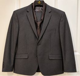 Men’s Suit – Worn Once – Like New – Excellent Condition”