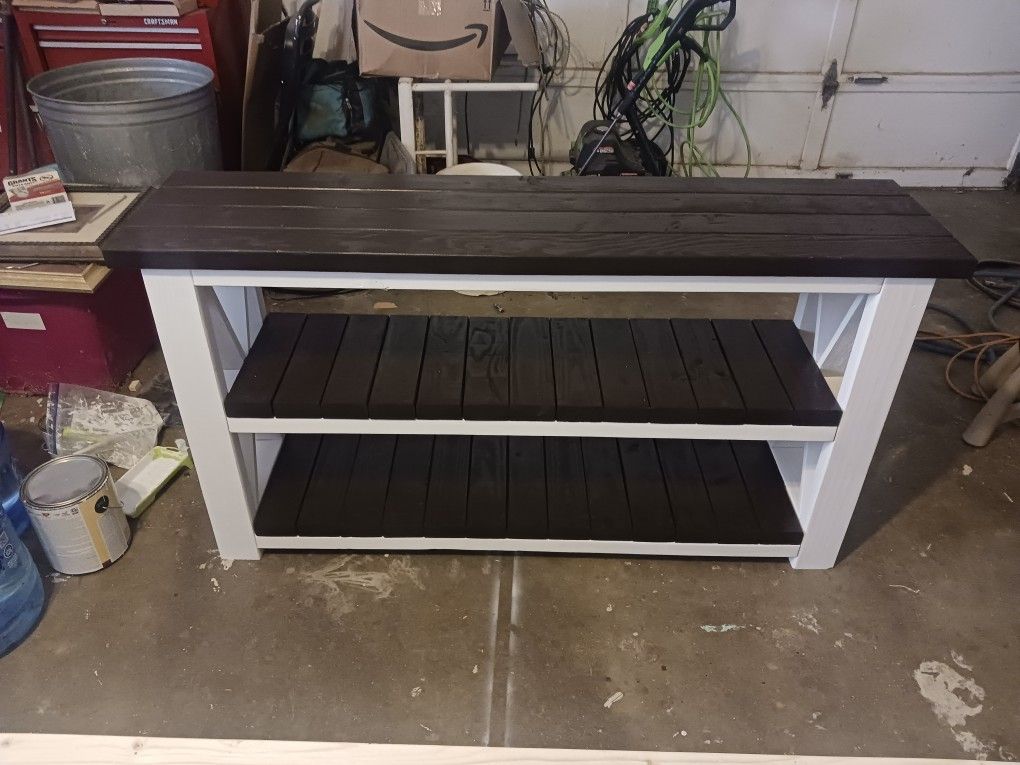 Farmhouse Entry Table