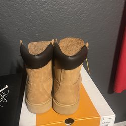 Timberland boots size 9.5