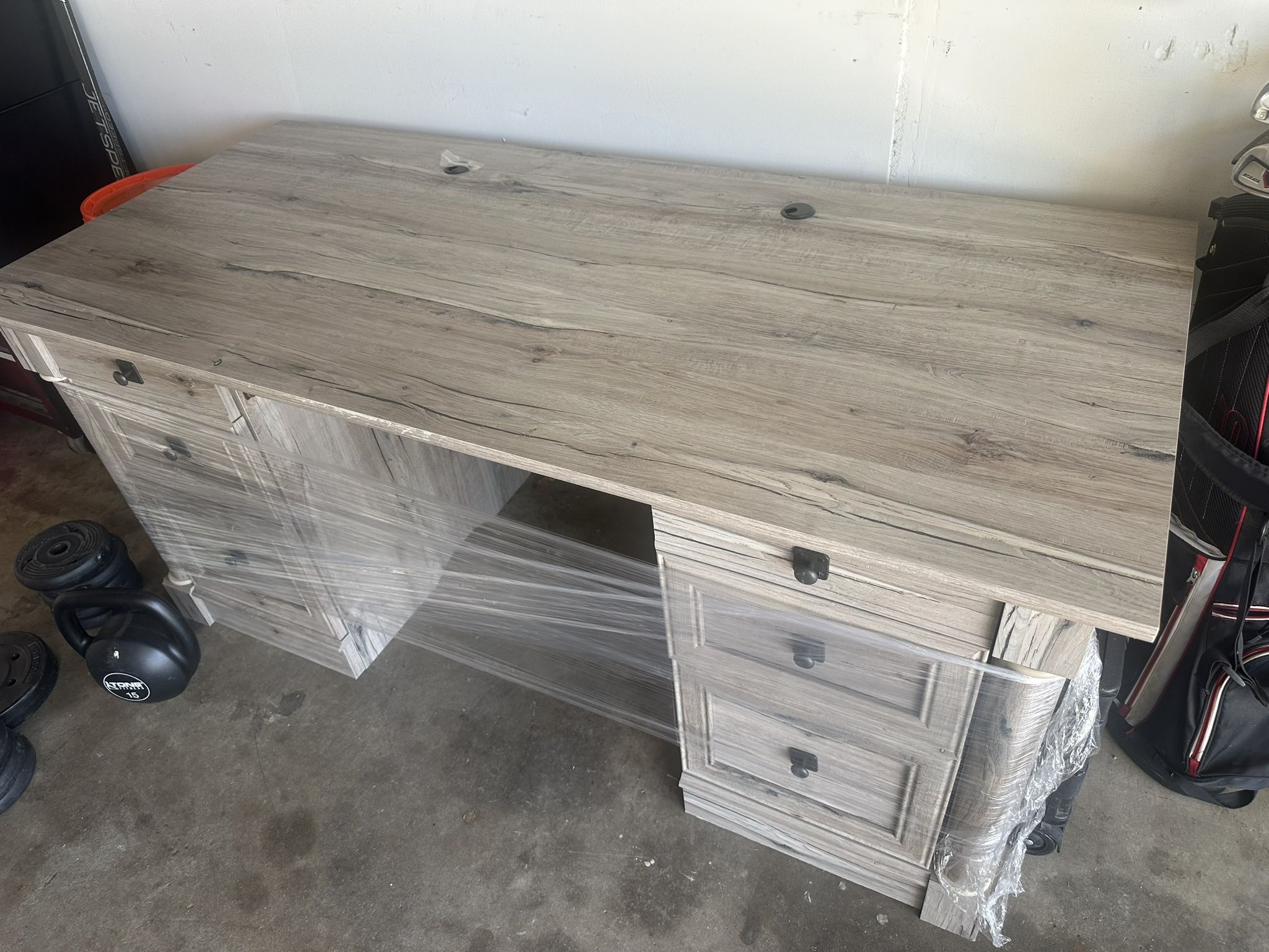 Office Desk