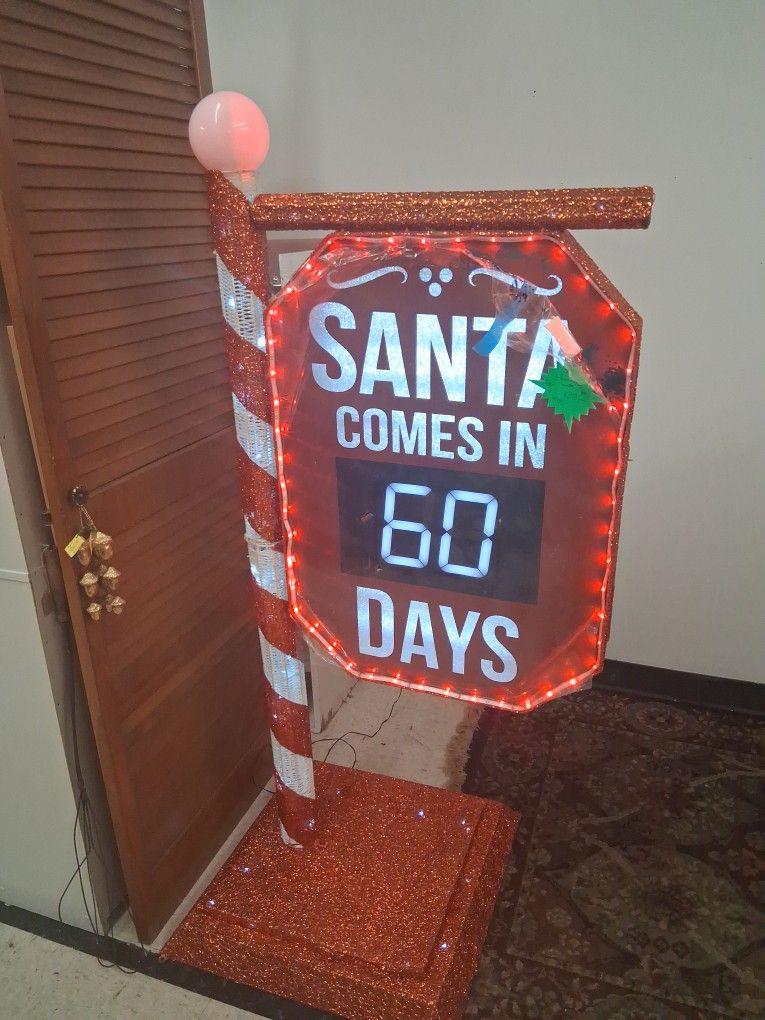Christmas Items, Lamps, Vintage, Clothing, Jewelry, Furniture