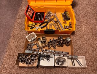 Tool Lot 100+ Pieces Wrench Socket