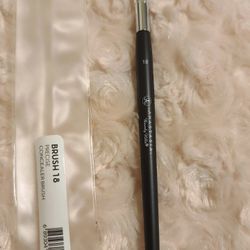 Anastasia  (Concealer Brush) 