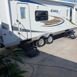 2010 jayco 29 Ft slideout very clean lots of options