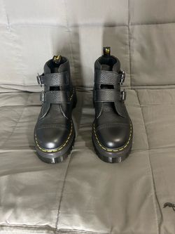 Dr Martens women's boots black