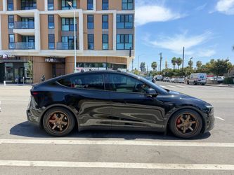 19” Volk Racing TE37 Ultra 19x9.5 +22 5x114.3 Tesla Lexus