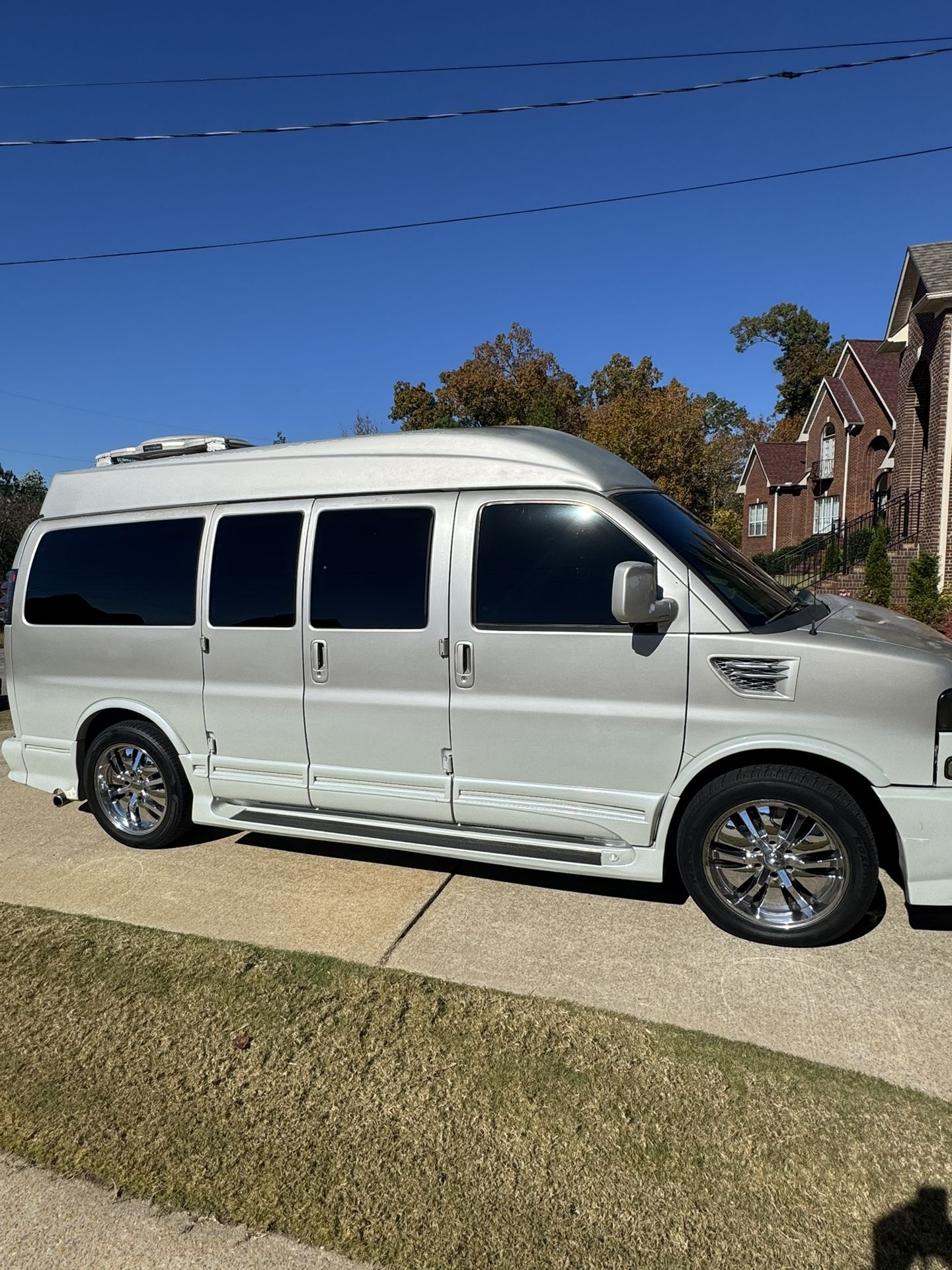 2007 GMC Savanna Conversion Van