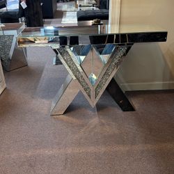 Amore Mirrored Entryway Table 
