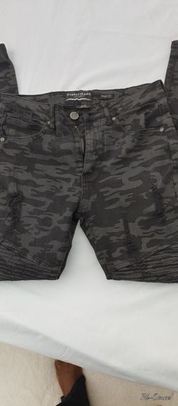 Beautiful Camo jeans size 30×30
