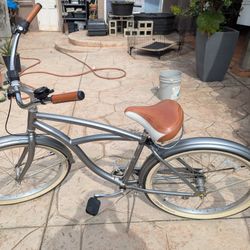 TREK Cruise Line CRUISER BIKE