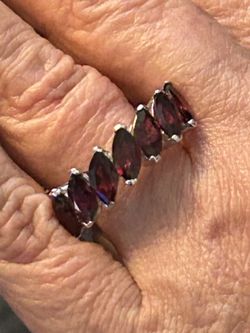 Garnet 7 Stone Ring