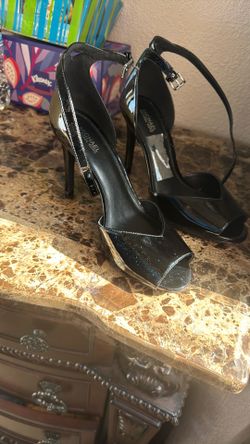 Open Box Women Shoes