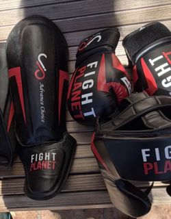 Kids Fight Planet Black & Red Boxing Glove and Shin Guard Set Small