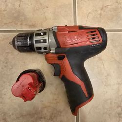 Milwaukee M12 Drill 2410-20 with Battery