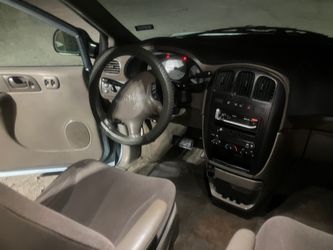 2003 Dodge Caravan