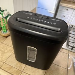 Amazon Basics 8-Sheet Cross Cut Paper Shredder and Credit Card Shredder - Black