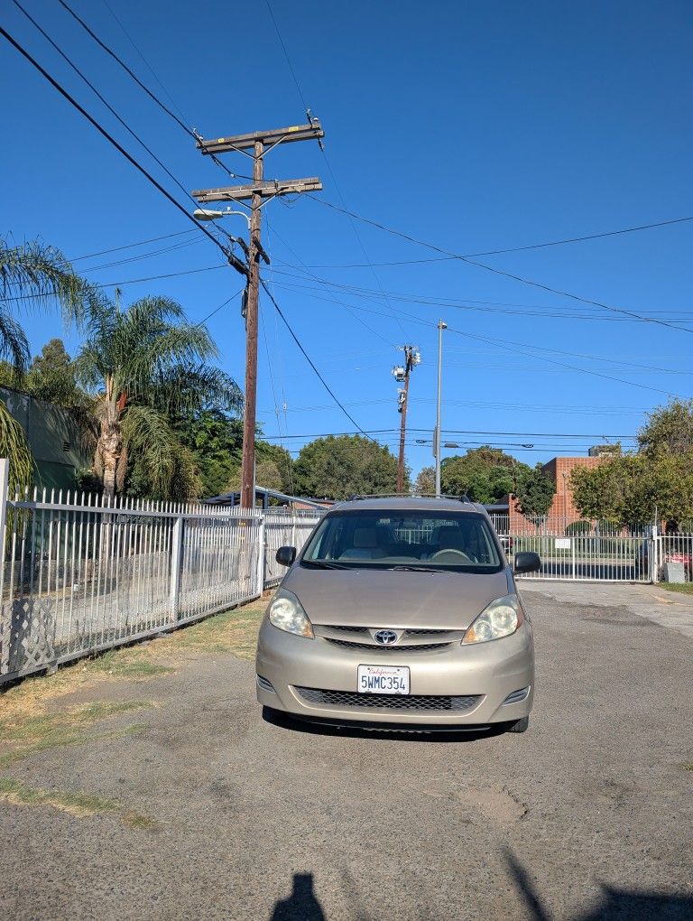 2006 Toyota Sienna
