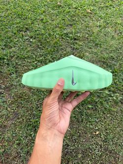 Nike Mind 002