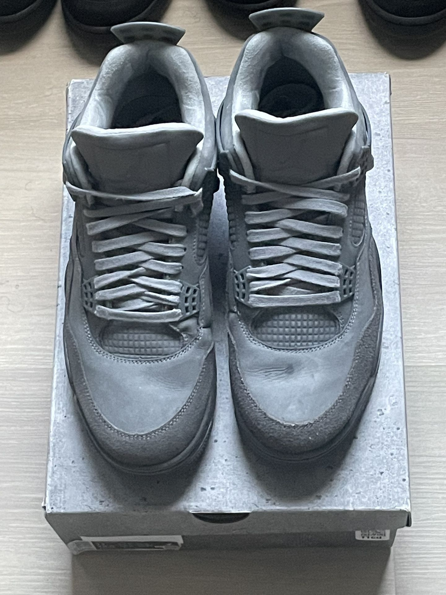 Retro 4 Wet Cement