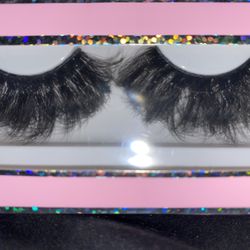 Lashes For Sell 